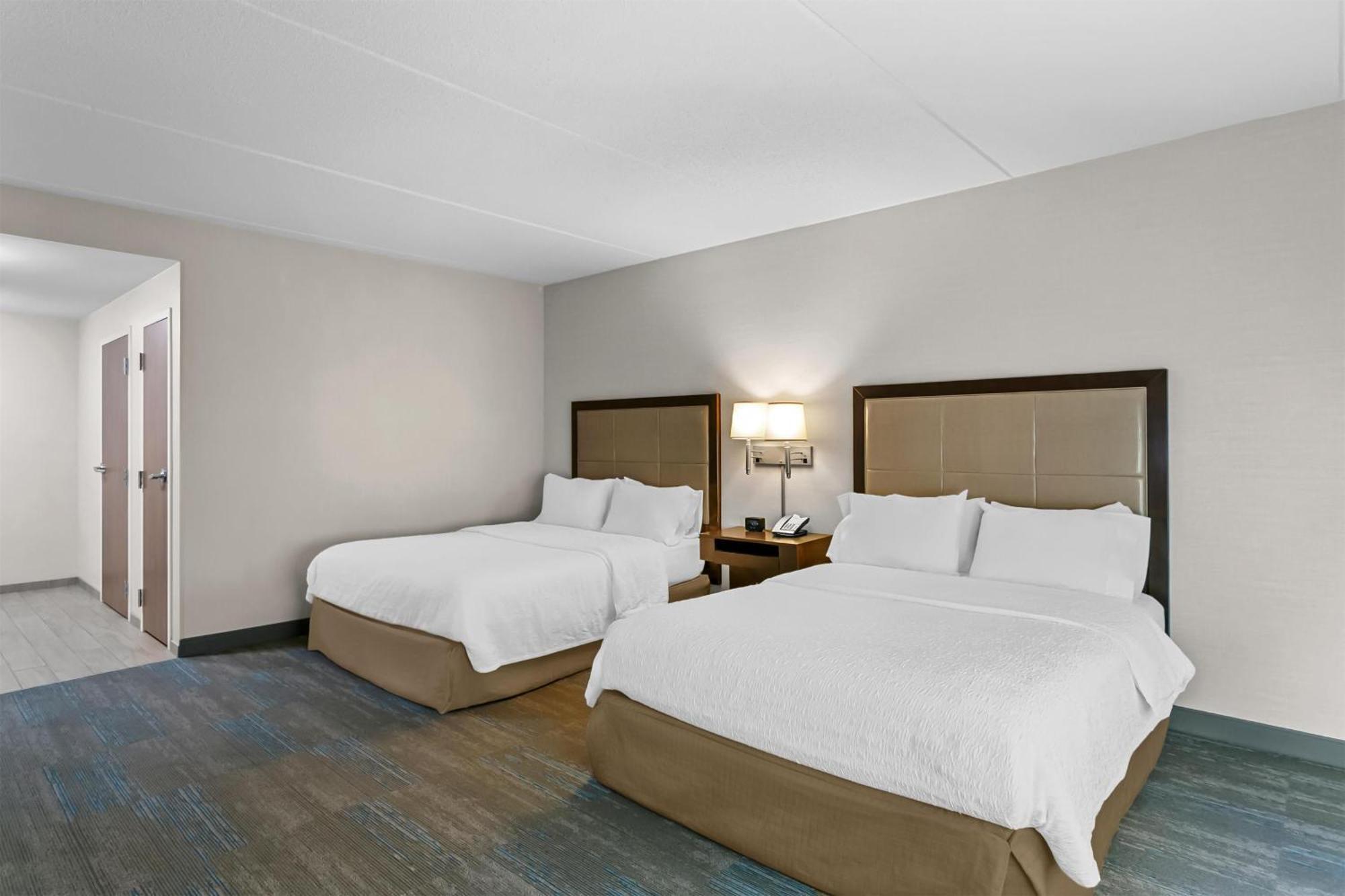 Hotel Hampton & Baltimore/woodlawn