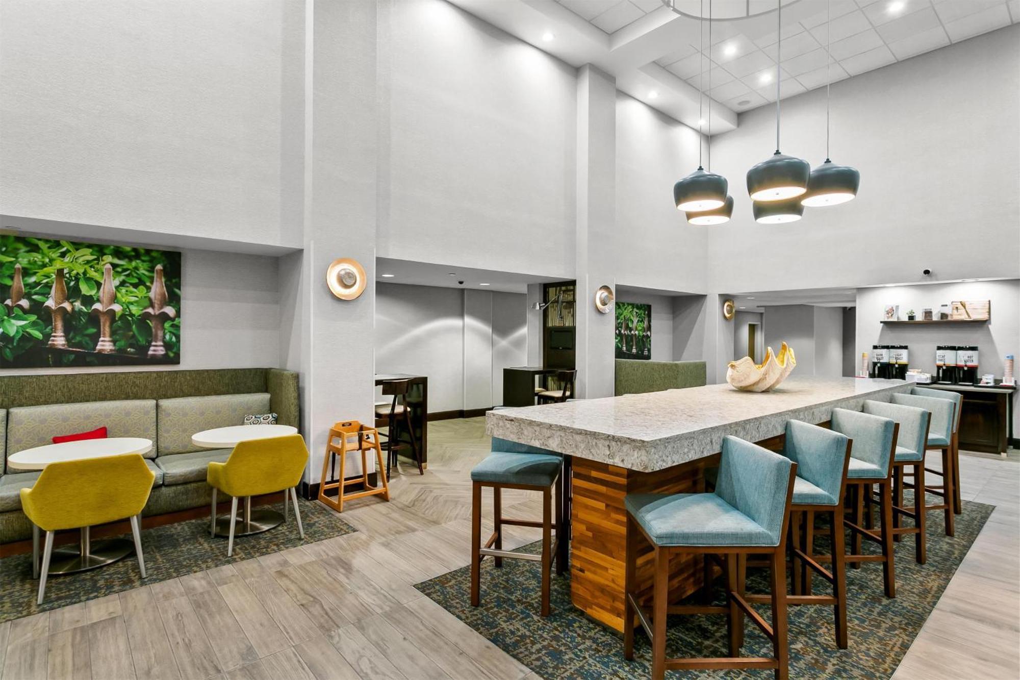 Hotel Hampton & Baltimore/woodlawn 3*